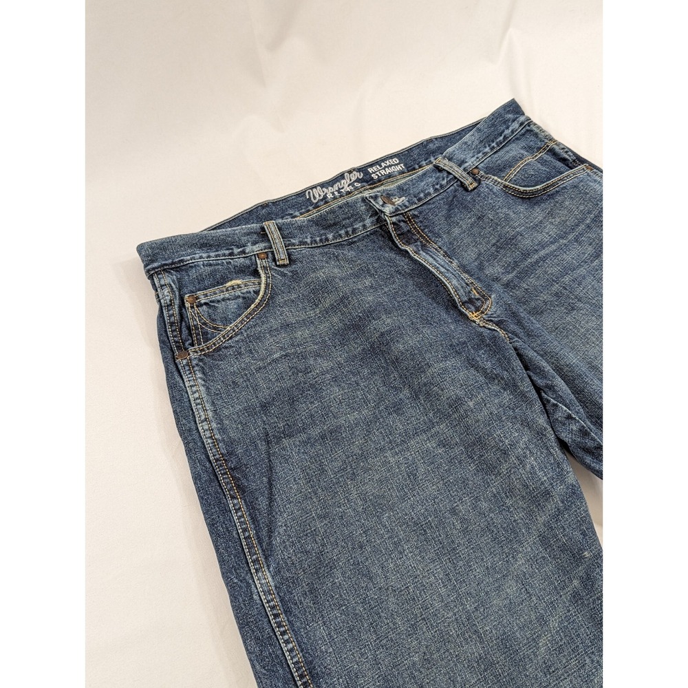 Wrangler Jeans Mens 40x32 Relaxed Straight Retro Medium Blue Denim Cotton Men
